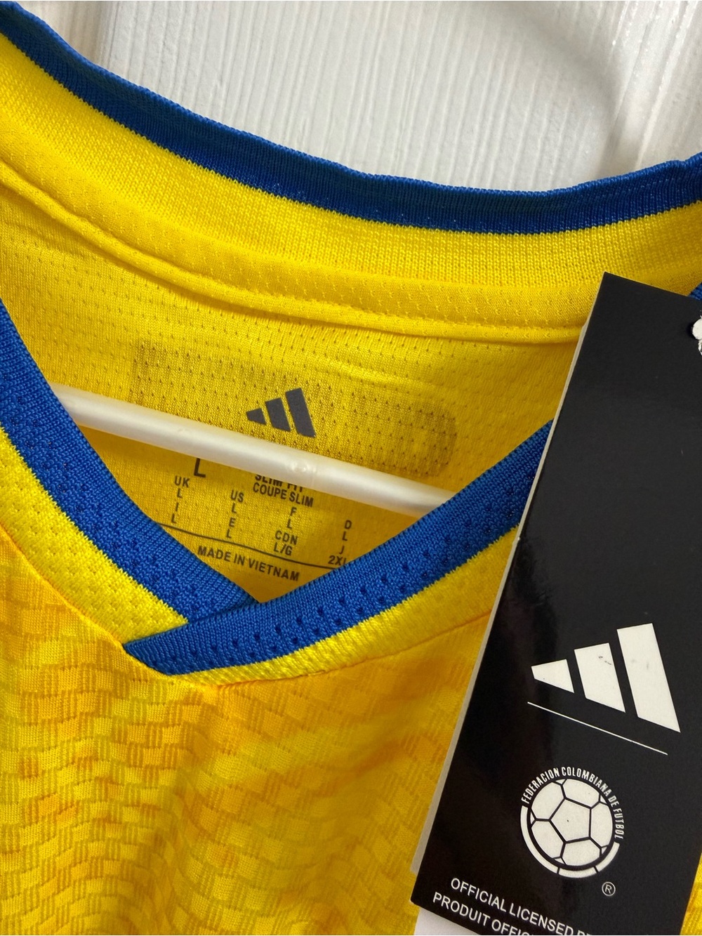 Adidas Colombia 26 Home Soccer Jersey Yellow National Team - Picture 3 of 4
